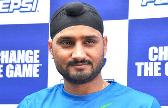 सैम करन जैसे खिलाड़ियों की वजह से आईपीएल में मजबूत है पंजाब किंग्स : हरभजन सिंह