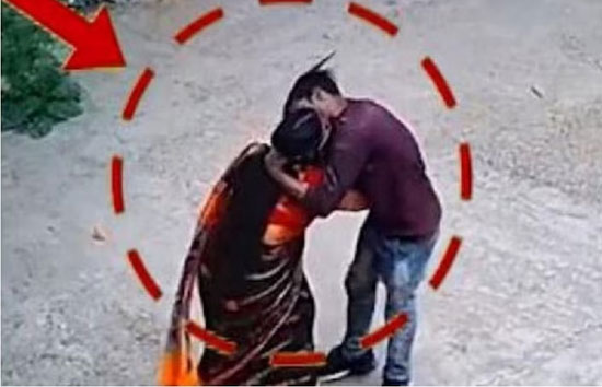 बिहार : जमुई में दिनदहाड़े महिलाओं के किस करने वाला सीरियल किसर गिरफ्तार