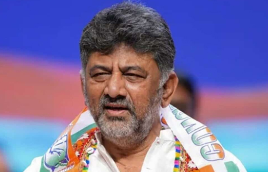 कर्नाटक में नेतृत्व संकट पर विधायक का दावा...85 से ज्यादा विधायक डीके शिवकुमार के साथ