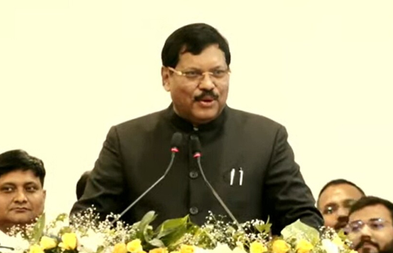 योगी जी तो पावरफुल हैं ही...प्रयागराज के कार्यक्रम में बोले CJI बीआर गवई