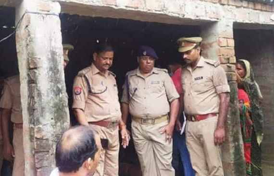 अवैध संबंधों के शक में पत्नी की हत्या, फिर युवक ने फांसी लगा दी जान 