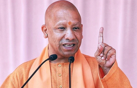 सीएम योगी ने शिवपाल और अखिलेश पर हमला, कहा-2017 से पहले हर नौकरी बिकती थी और चाचा-भतीजे वसूली करते थे 