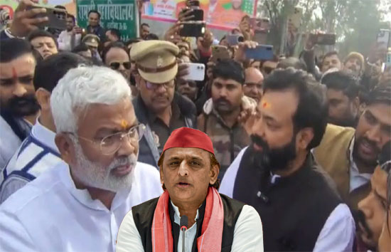 BJP मंत्री और विधायक की भिड़ंत पर अखिलेश ने कसा तंज...‘डबल इंजन ही नहीं, डिब्बे भी टकरा रहे'