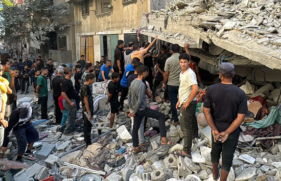 इजरायली सेना की एयर स्ट्राइक में गाजा शहर में 48 लोगों की मौत, मारे गए लोगों में 14 लोग एक ही परिवार