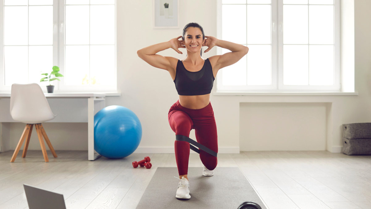 सर्दियों के मौसम में घर में रहते हुए करें ये आसान एक्सरसाइज