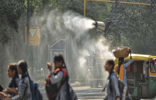 जहरीली हवा के चलते दिल्ली के सभी स्कूल बंद, CM आतिशी ने दिया ऑर्डर