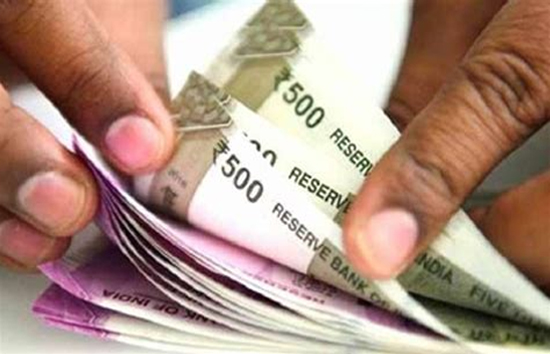 महंगाई दर 7 प्रतिशत से नीचे,  सरकार जल्द देगी केंद्रीय कर्मचारियों को महंगाई भत्ता 