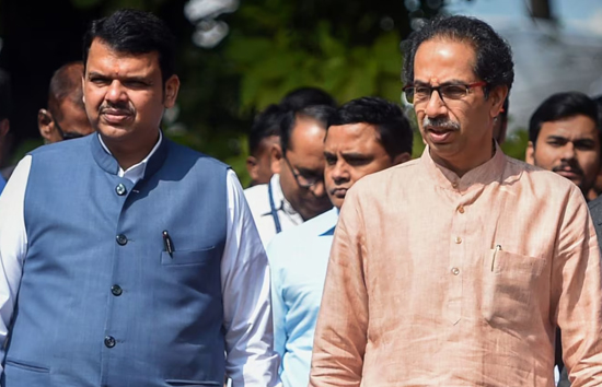राजनीति में कभी भी कुछ भी हो सकता है...फडणवीस और उद्धव एक जैसे जवाब से महाराष्ट्र में बढ़ी हलचल 