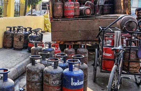 LPG Price Hike : महंगाई की एक और मार, दिवाली से LPG सिलेंडरों की कीमतों में बढ़ोत्तरी 