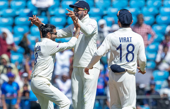 नागपुर टेस्ट : जडेजा की फिरकी के आगे ऑस्ट्रेलियाई टीम ढ़ेर, झटके 5 विकेट