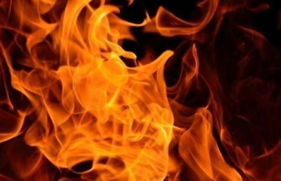 दिल्ली में एक ही दिन में आग की दूसरी घटना में 3 लोगों की मौत,  विवेक विहार के बाद कृष्णा नगर के एक घर में लगी आग 