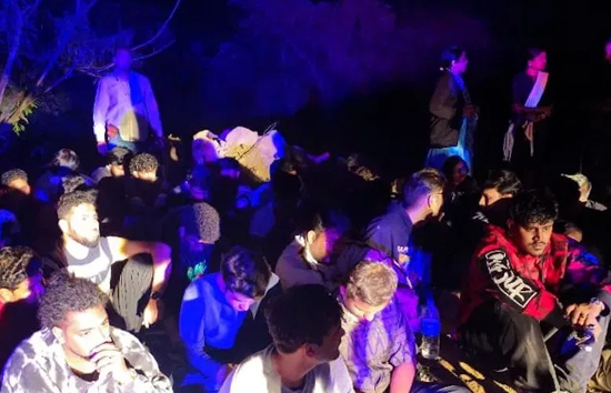 नए साल से पहले रेव पार्टी में पुलिस ने मारा छापा, 100 लड़के-लड़कियां पकड़ी गई  