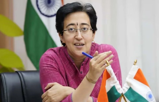 दिल्ली सरकार बड़ा ऐलान, बुजुर्गों हर महीने देगी ढाई हजार रुपए पेंशन, मिले 10 हजार से ज्यादा आवेदन