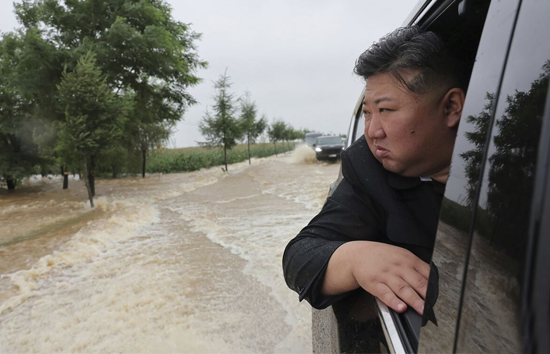 तानाशाह किम जोंग उन ने 30 अधिकारियों को फांसी पर लटकाया, बाढ़ की तबाही देख आया गुस्सा 
