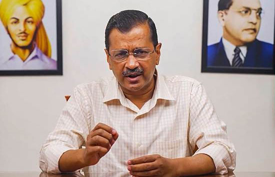 शराब घोटाले केस में दो बड़े अपडेट, ED के 9वें समन के खिलाफ केजरीवाल पहुंचे हाईकोर्ट, मामले की सुनवाई कर रहे जज का ट्रांसफर 