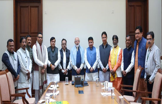 बंगाल चुनाव आते ही एक्टिव हुए पीएम मोदी...सांसदों के साथ मीटिंग में दिया टारगेट, SIR पर भी कही बड़ी बात 