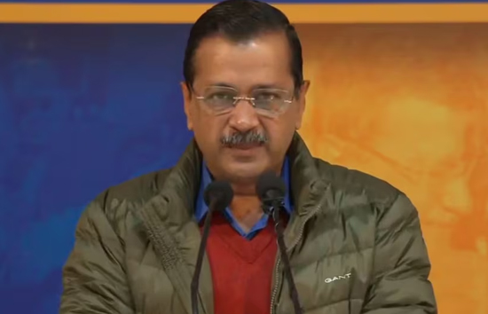 केजीरवाल की बढ़ी मुश्किलें, बीजेपी की शिकायत पर एक्शन में आया CVC...अब 'शीशमहल' की होगी विस्तृत जांच