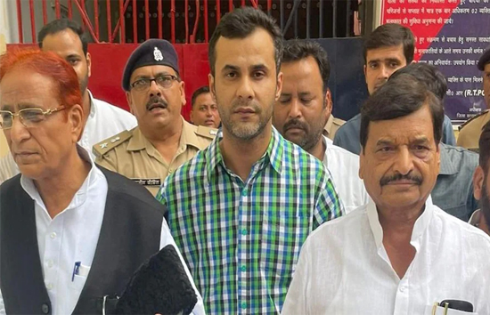 27 महीने बाद जेल से बाहर आए आजम खान, शिवपाल समेत दोनों बेटे रिसीव करने पहुंचे