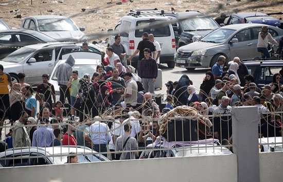 हमास ने 17 और बंधकों को किया रिहा, बदले में इजरायल ने 117 फिलिस्तीनी कैदियों को छोड़ा 