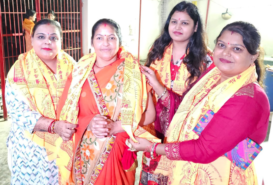 जीवन जीने का आईना है संपूर्ण राम कथा !