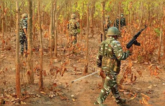 छत्तीसगढ़ :  दंतेवाड़ा-बीजापुर में सुरक्षाबलों ने 9 नक्सलियों को किया ढेर, 13 माओवादी गिरफ्तार