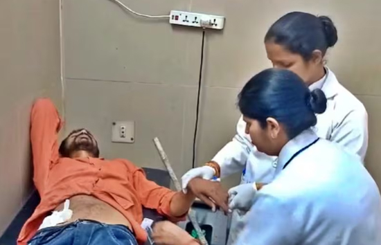 कैसे-कैसे लोग हैं ? जब युवक ने youtube पर वीडियो देख करने लगा खुद के पेट का ऑपरेशन, जाने फिर 