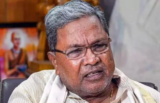 भूमि आवंटन से जुड़े कथित घोटाले में कर्नाटक के मुख्यमंत्री सिद्धारमैया के खिलाफ FIR