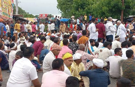 गोंडा में पुलिस हिरासत में युवक की मौत पर बवाल, एसओ निलंबित