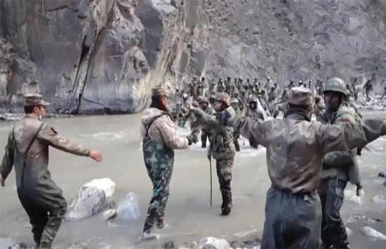 अरुणाचल : तवांग में झड़प के बाद भारतीय जवानों ने 300 चीनी सैनिकों को खदेड़ा