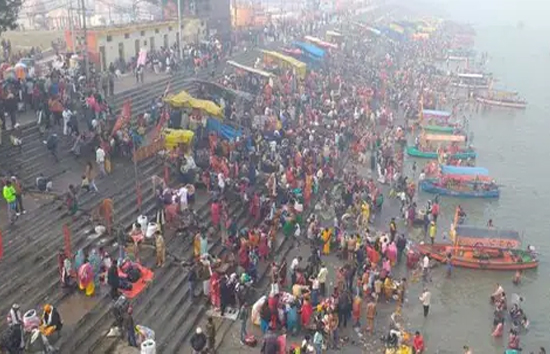 प्रयागराज : मौनी अमावस्या पर लाखों श्रद्धालुओं ने संगम में लगाई डुबकी, भीड़ को देखते हुए  प्रशासन अलर्ट