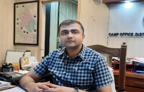 CM योगी की बड़ी कार्रवाई, भ्रष्टाचार के आरोप में इन्वेस्ट यूपी के CEO IAS अभिषेक प्रकाश सस्पेंड