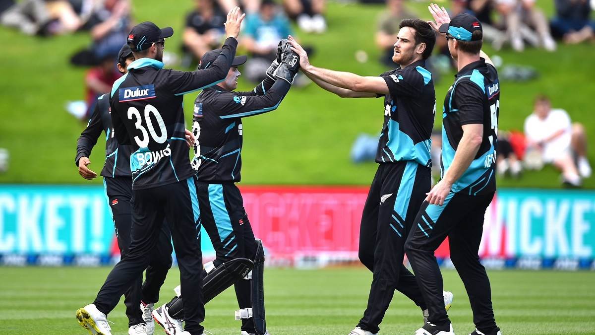 न्‍यूजीलैंड की किम कॉटन ने बुधवार को रचा इतिहास 