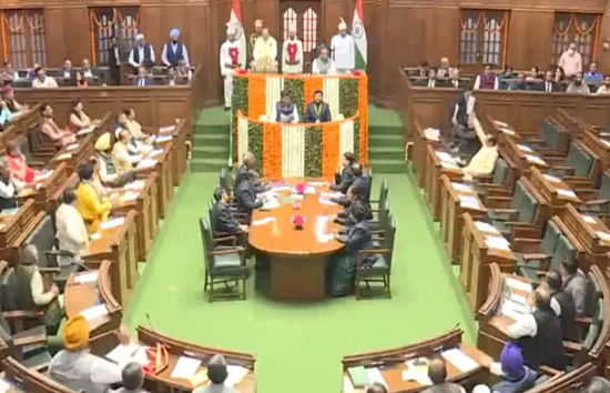 स्पीकर विजेंद्र गुप्ता ने आतिशी समेत AAP के सभी विधायकों को पूरे दिन के लिए किया निलंबित