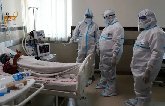 कोरोना अपडेट : देश में घटे कोरोना के मरीज, 24 घंटे में 6,396 नए केस 