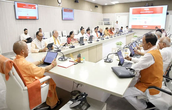 यूपी कैबिनेट : संपत्ति की रजिस्ट्री पर स्टांप शुल्क फ्री, योगी कैबिनेट ने लिए 13 बड़े फैसले