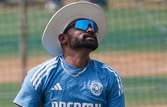 चैंपियंस ट्रॉफी से बाहर होने पर मोहम्मद सिराज को लगा झटका, अब रणजी ट्रॉफी खेलेंगे मैच 