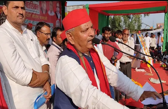 समाजवादी पार्टी ने सभी ओपिनियन पोल के प्रसारण पर रोक लगाने की मांग किया