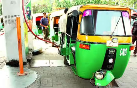 सरकार के इस फार्मूले के बाद रसोई गैस 120 रुपये और सीएनजी के दाम 8 रूपये तक हो जाएंगे कम!