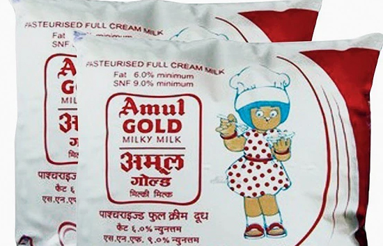 कल बजट और आज अमूल दूध 3 रूपये प्रति लीटर हुआ महंगा 