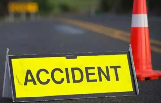 यूपी : फिरोजाबाद में भीषण सड़क हादसा, 5 की गई जान 