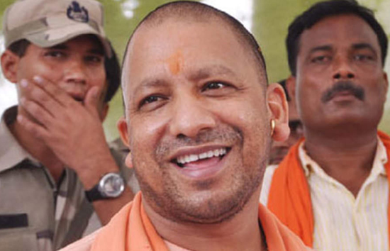 योगी के बुलडोजर का कमाल, अब दूसरी सरकारें भी अपराधियों के खिलाफ इसे मान रही सबसे बड़ा अस्त्र