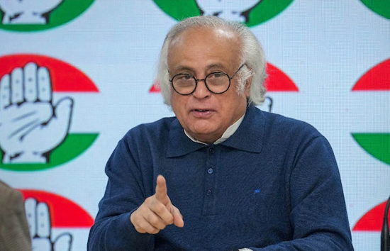 कांग्रेस बोली-बीजेपी ने मनमोहन सिंह को 2004 में राष्ट्रपति के अभिभाषण पर जवाब देने से रोका था