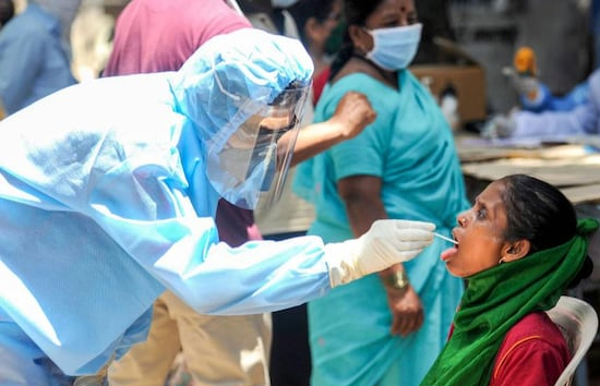 तेजी से बढ़ रही कोरोना की रफ्तार, 24 घंटे में 20,139 नए केस, 38 लोगों की हुई मौत