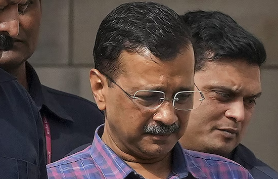 अरविंद केजरीवाल ने लगाई सुप्रीम कोर्ट से गुहार, कहा-मेरी गिरफ्तारी अवैध
