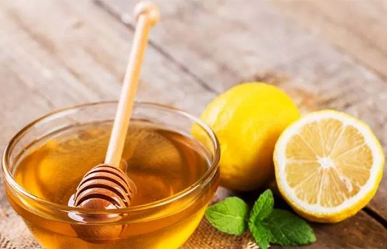 नींबू और शहद के फायदे जानकर आप भी रह जाएंगे दंग...खाली पेट पीने के मिलेंगे ये 5 फायदे