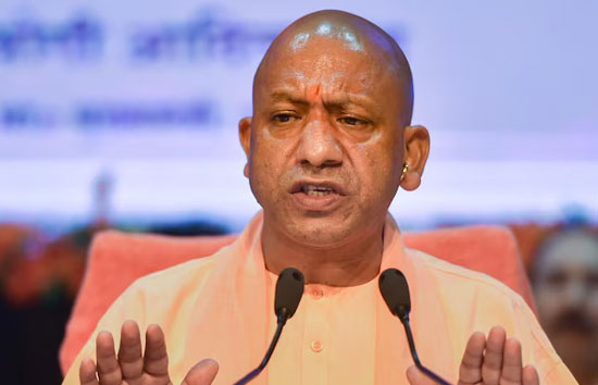 CM योगी का नाम लेकर 33 अधिकारियों और 36 पुलिस अधिकारियों को धमकाया, ऐसे हुआ भंडाफोड़ 