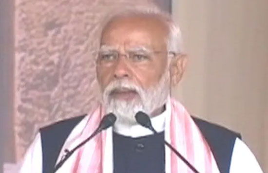 करोड़ो की सौगात के बाद असम में विपक्ष पर गरजे पीएम पीएम मोदी, कहा-कोई भी देश अपना इतिहास मिटाकर आगे नहीं बढ़ सकता
