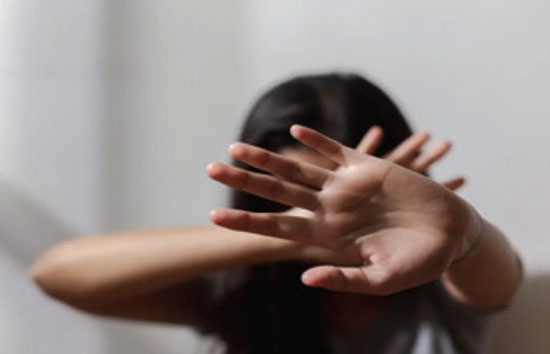 ईद मिलने के बहाने युवकों ने युवती का किया गैंगरेप, चार गिरफ्तार