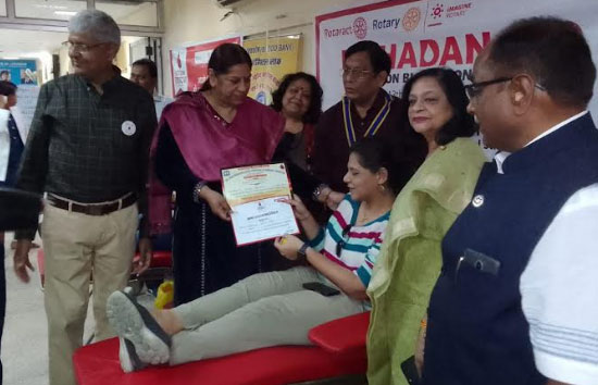 रोटरी क्लब और इनरव्हील क्लब द्वारा आयोजित 