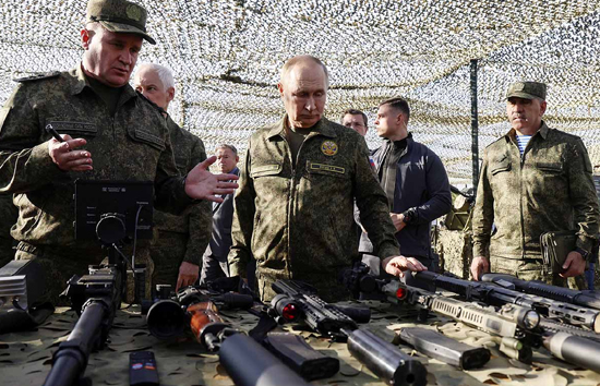 क्या पुतिन फिर किसी देश में हमले की कर रहे तैयारी...रूस-बेलारूस के एक लाख सैनिक ड्रिल से गहराया शक 